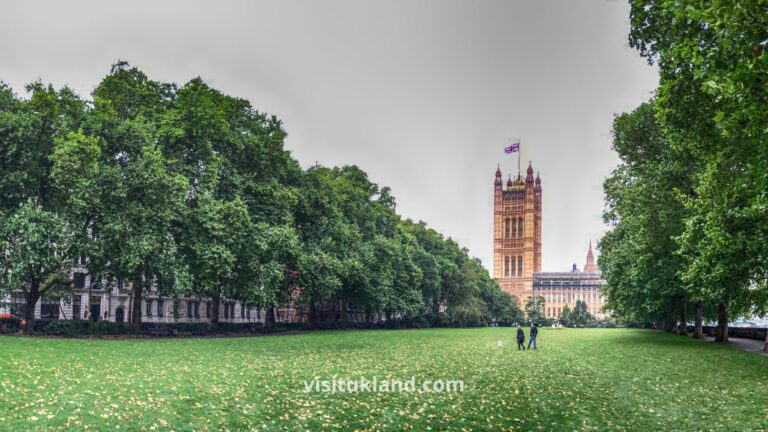 حديقة فيكتوريا بارك لندن Victoria Park