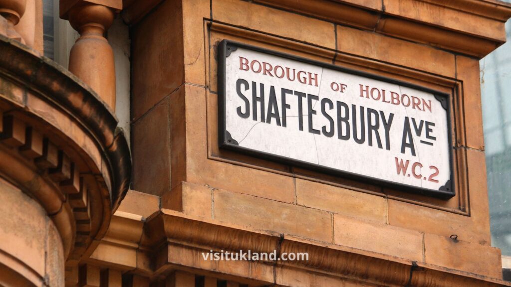 شارع شافتسبري أفينيو لندن Shaftesbury Avenue